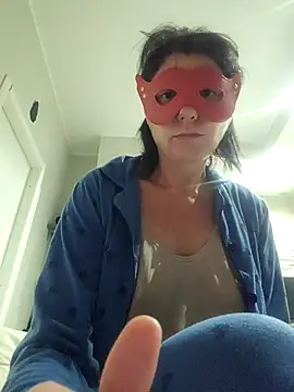 Snapshot of Vagabondainnamorata chatting on November 21, 4:00 am Vagabondainnamorata online show from November 21, 4:00 am