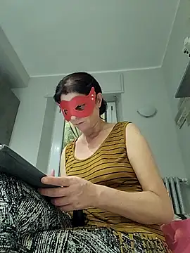 Snapshot of Vagabondainnamorata chatting on December 3, 4:27 pm Vagabondainnamorata online show from December 3, 4:27 pm