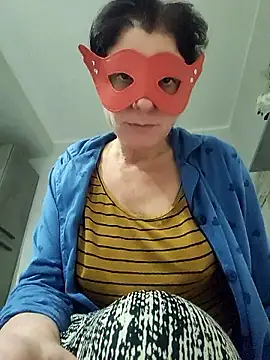 Snapshot of Vagabondainnamorata chatting on January 12, 6:46 pm Vagabondainnamorata online show from January 12, 6:46 pm