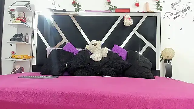 abby eemily online show from November 4, 12:04 pm