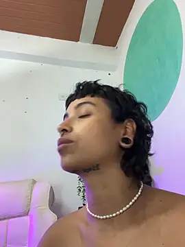 LollaByer online show from November 22, 11:04 pm