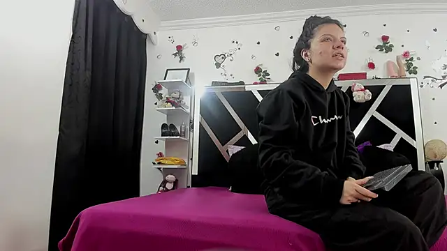 thedream girls online show from October 29, 12:07 pm