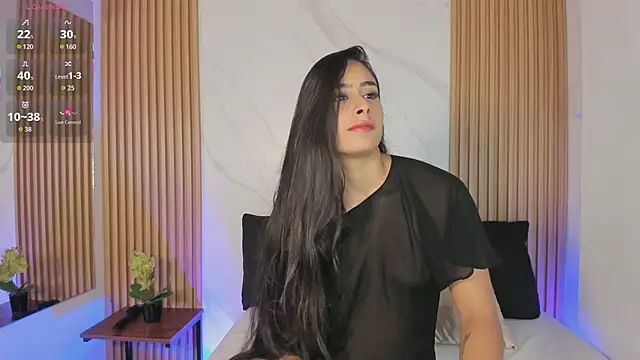 Julia Martinez  online show from April 10, 11:37 am