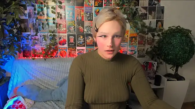 Snapshot of Kleo_Godde chatting on September 12, 9:48 pm Kleo Godde online show from September 12, 9:48 pm