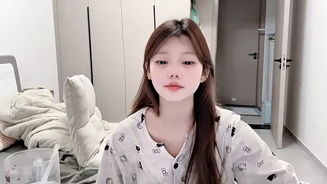 Snapshot of yangyang-1115 chatting on October 1, 4:51 am yangyang-1115 online show from October 1, 4:51 am