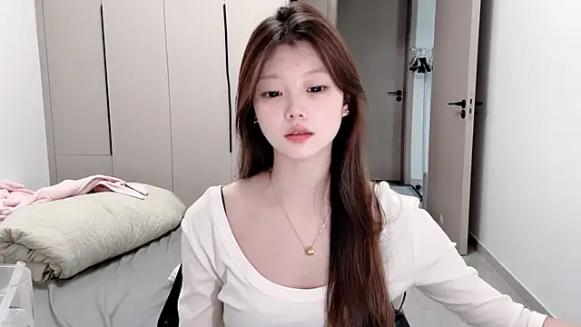 Snapshot of yangyang-1115 chatting on October 6, 4:10 am yangyang-1115 online show from October 6, 4:10 am