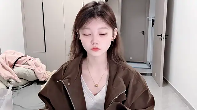 Snapshot of yangyang-1115 chatting on October 11, 5:28 am yangyang-1115 online show from October 11, 5:28 am