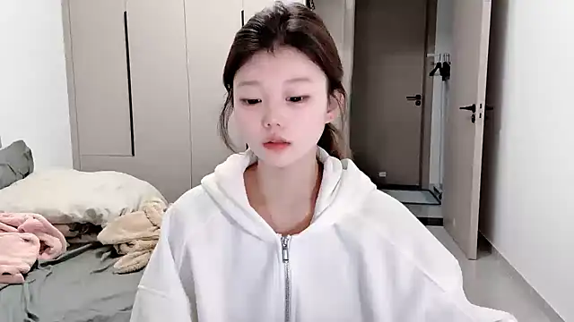 Snapshot of yangyang-1115 chatting on October 13, 5:07 am yangyang-1115 online show from October 13, 5:07 am