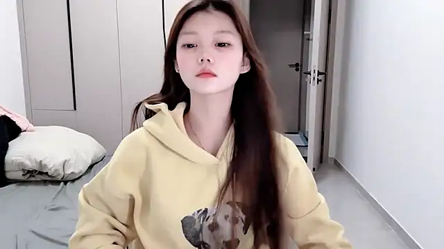 Snapshot of yangyang-1115 chatting on October 18, 4:37 am yangyang-1115 online show from October 18, 4:37 am