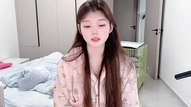 Snapshot of yangyang-1115 chatting on October 31, 5:52 am yangyang-1115 online show from October 31, 5:52 am