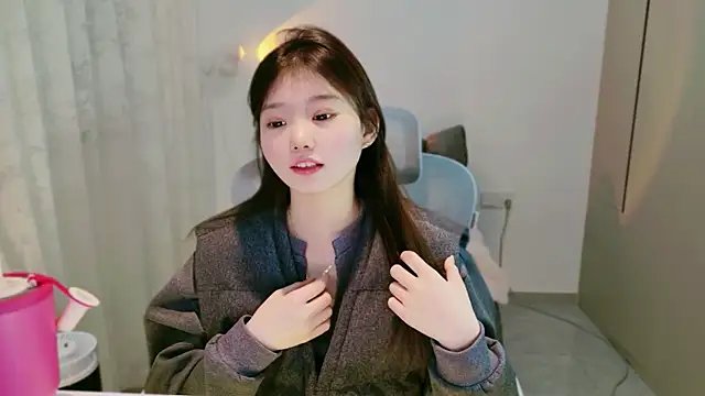 yangyang-1115 online show from December 2, 4:18 am