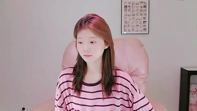 yangyang-1115 online show from July 2, 3:34 am