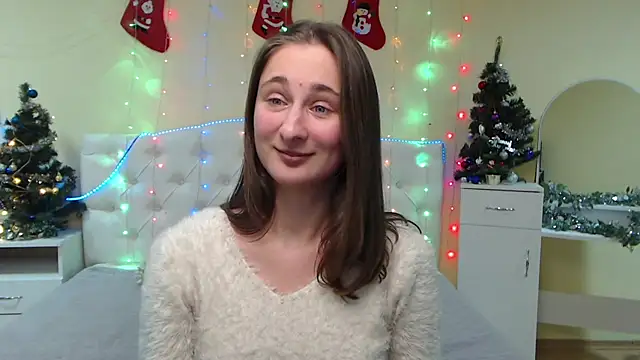 MichelLeee online show from December 16, 3:32 pm