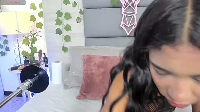 AshleyHill2 online show from November 4, 3:49 am