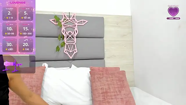 AshleyHill2 online show from December 16, 3:44 am