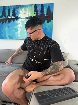 DimitriSullivan  online show from September 26, 9:08 pm