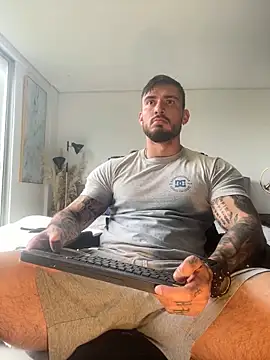 DimitriSullivan  online show from February 20, 1:11 pm