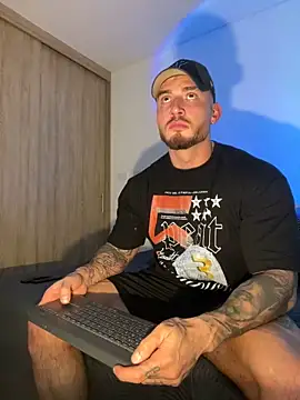 DimitriSullivan  online show from May 16, 7:12 pm