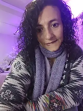 AriannaRussell  online show from June 6, 12:43 pm