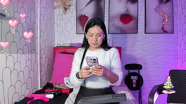Ella Rousse online show from December 19, 12:34 pm