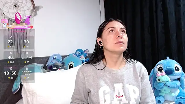 Snapshot of Ella_Rousse chatting on May 5, 10:34 am Ella Rousse online show from May 5, 10:34 am