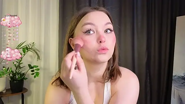 GwendolynFinch online show from March 12, 1:03 am