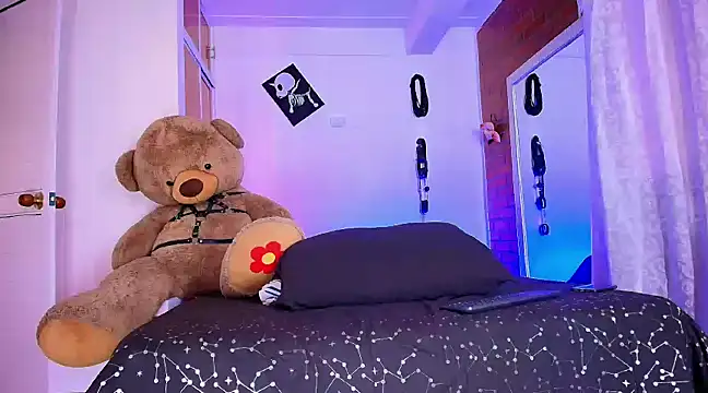 xl dakotadom online show from January 11, 8:43 pm