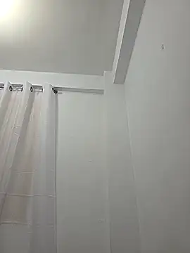 NeredaXxx online show from November 26, 8:59 am