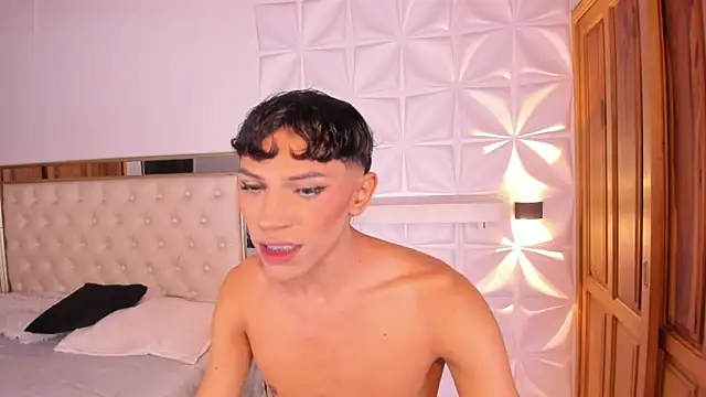 im sebaslopez online show from May 8, 11:26 am