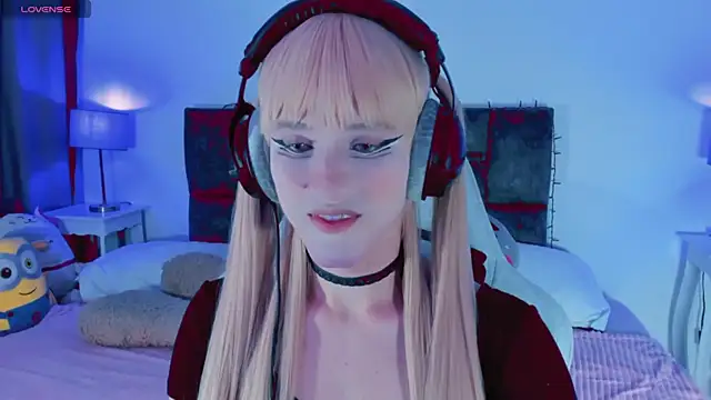 Kirmyy  online show from September 30, 8:58 pm