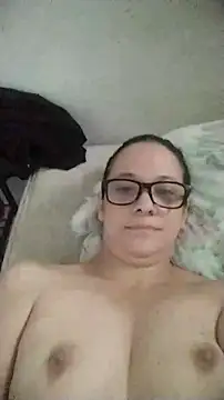 Snapshot of nicolle_milf1978 chatting on September 22, 11:34 am nicolle milf1978 online show from September 22, 11:34 am