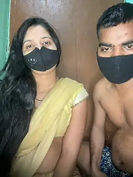 Snapshot of Suhani512 chatting on April 17, 5:16 pm Suhani512 online show from April 17, 5:16 pm