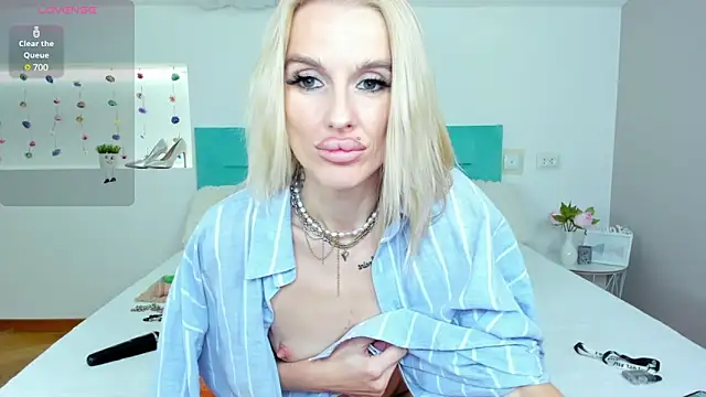 Lana kitty   online show from December 13, 11:06 pm