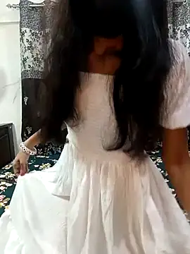 Snapshot of Cute-Bhavya chatting on February 16, 2:53 am Cute-Bhavya online show from February 16, 2:53 am