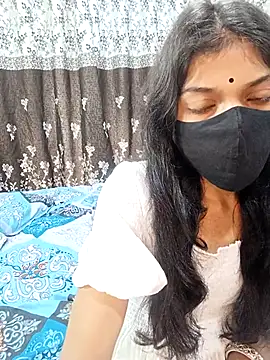 Snapshot of Cute-Bhavya chatting on March 5, 6:23 am Cute-Bhavya online show from March 5, 6:23 am