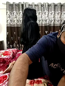 Snapshot of Cute-Bhavya chatting on March 18, 6:46 am Cute-Bhavya online show from March 18, 6:46 am