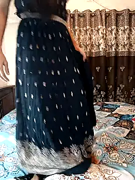 Snapshot of Cute-Bhavya chatting on September 18, 5:53 am Cute-Bhavya online show from September 18, 5:53 am