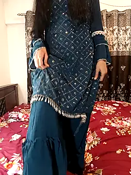 Snapshot of Cute-Bhavya chatting on September 22, 11:45 am Cute-Bhavya online show from September 22, 11:45 am