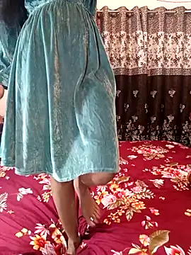 Snapshot of Cute-Bhavya chatting on September 26, 3:54 am Cute-Bhavya online show from September 26, 3:54 am