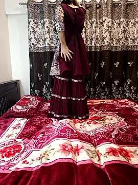 Snapshot of Cute-Bhavya chatting on October 22, 4:35 am Cute-Bhavya online show from October 22, 4:35 am