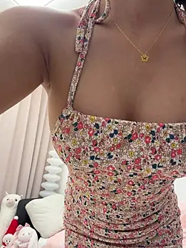 Selenaaaaa- online show from May 17, 8:49 pm
