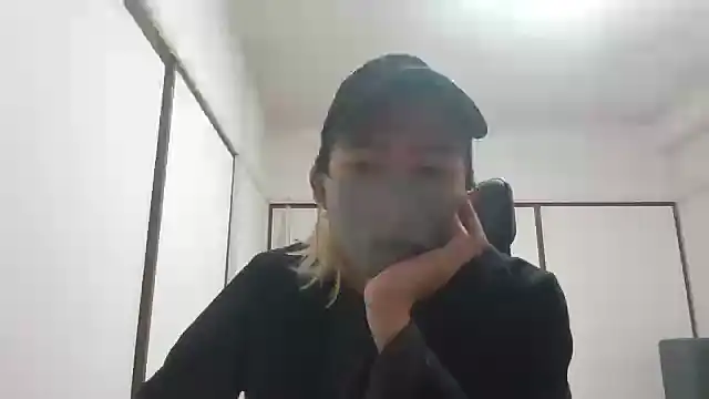 Snapshot of Manato_jp_1215 chatting on December 8, 7:47 am Manato jp 1215 online show from December 8, 7:47 am