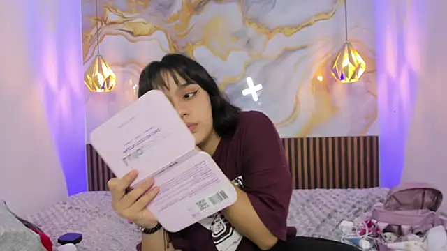 MelissaGilll online show from October 7, 8:17 pm