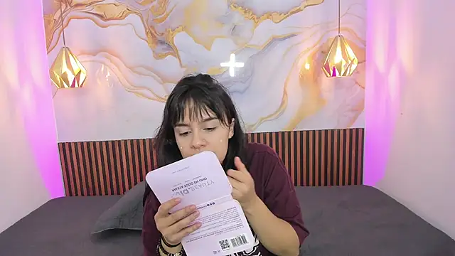 MelissaGilll online show from October 15, 7:25 pm