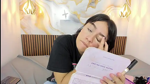 MelissaGilll online show from October 27, 6:56 pm