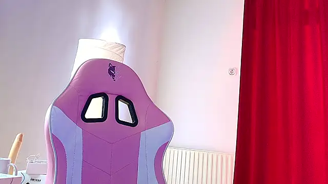 Snapshot of Anne_Blueeyes chatting on March 23, 3:05 pm Anne Blueeyes online show from March 23, 3:05 pm