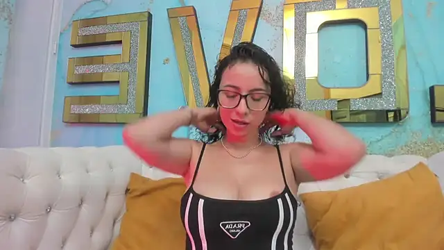 pola adams  online show from March 21, 11:22 am