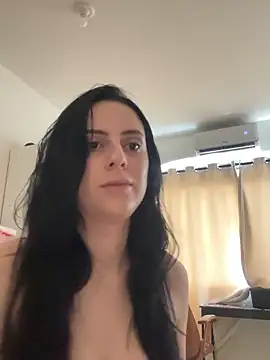 Morguisssz online show from March 8, 2:10 pm