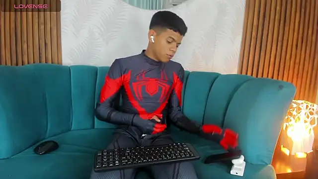 Jeffry wolvess online show from March 1, 6:21 pm