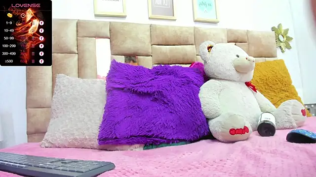 Snapshot of athenasexxxy chatting on February 5, 10:55 pm athenasexxxy online show from February 5, 10:55 pm
